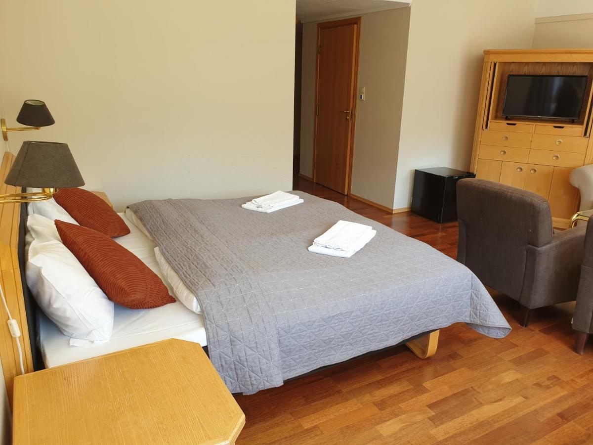 Bremanger Fjord Hotell *